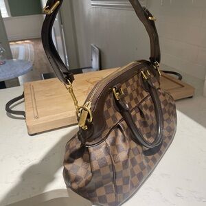 Louis Vuitton hand bag - USED